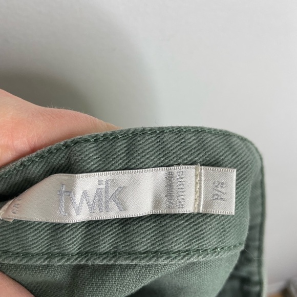 SIMONS olive green buttons front mini skirt - Picture 6 of 6